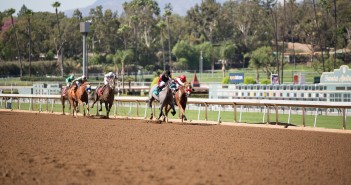 Racing Dudes Holiday Weekend Preview and SimplePlays™ Santa Anita Park Stretch (Photo Credit: Melanie Martines)
