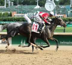 Walkabout Rallies to Take G3 Matron at Churchill Downs