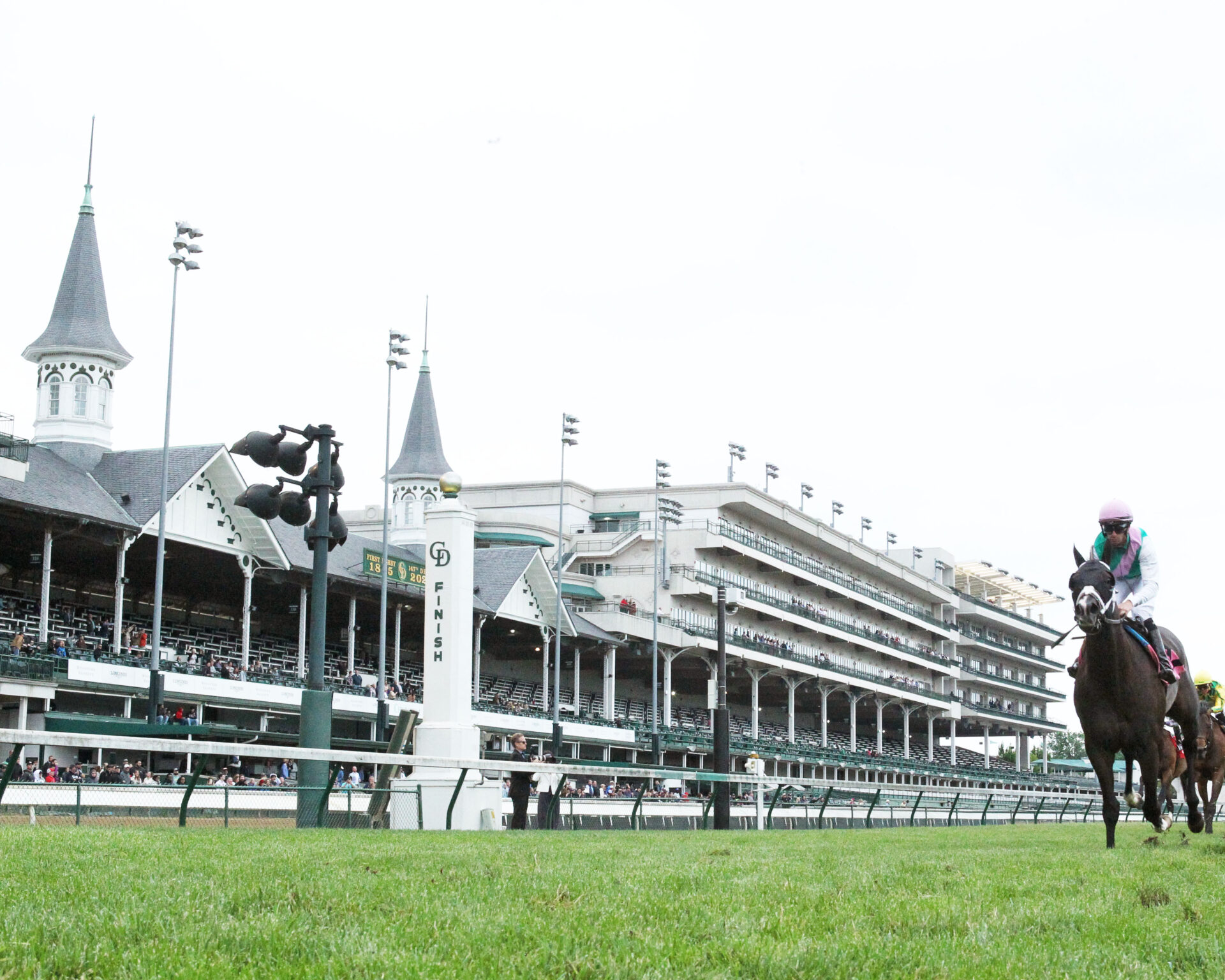 Churchill Downs Racing Dudes - qjvj4om