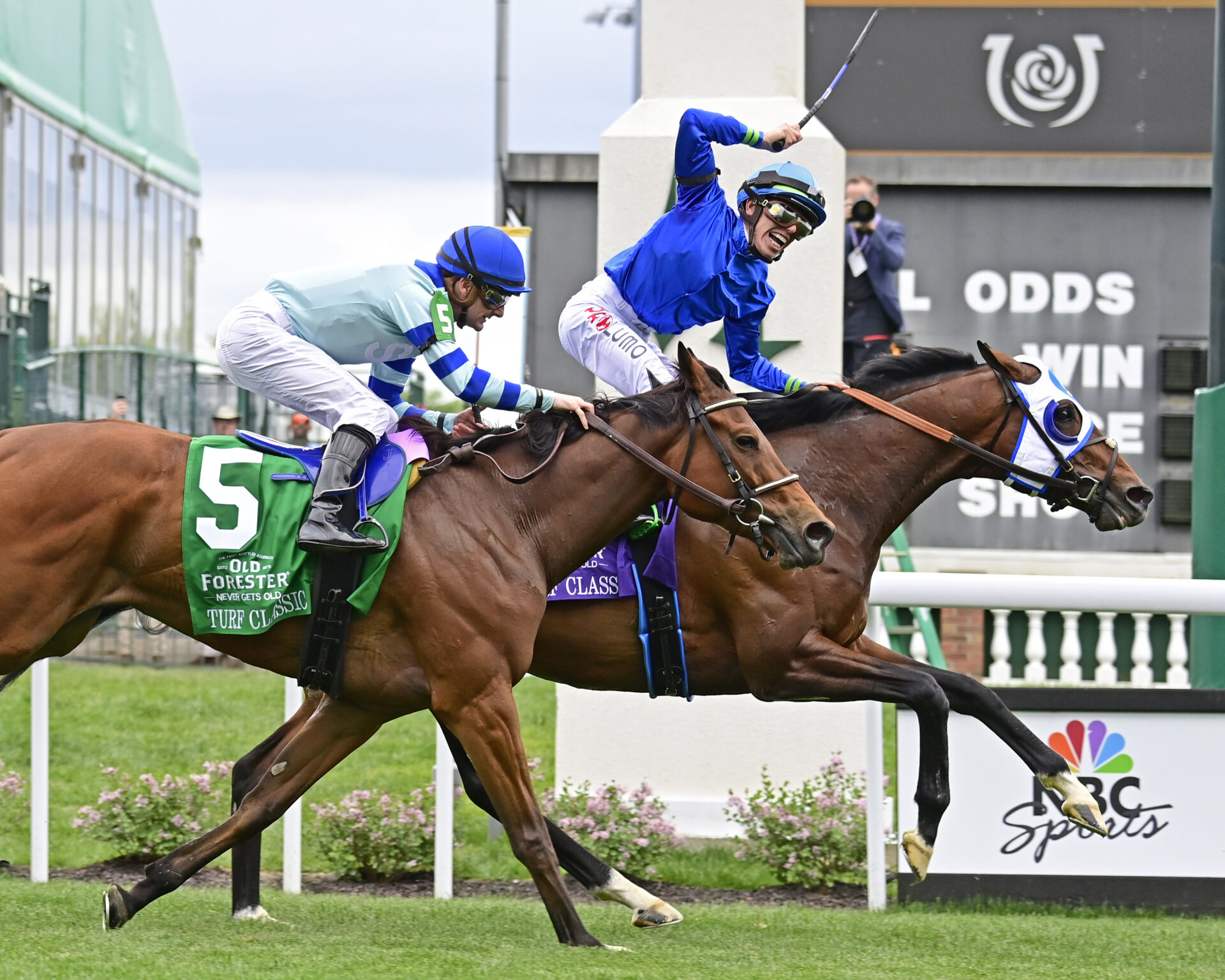 2023 Turf Classic Stakes Preview & FREE Picks Defending Champion