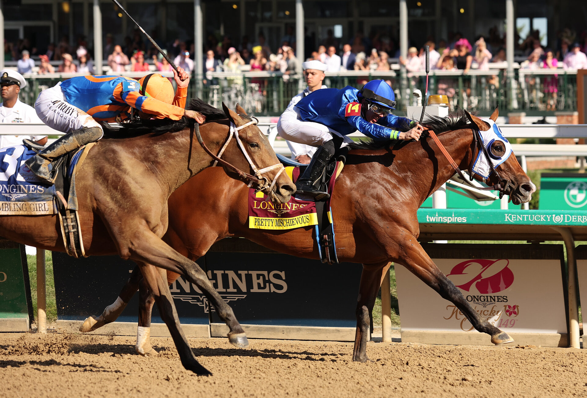 2023 Kentucky Oaks Replay Pretty Mischievous Holds Off Gambling Girl